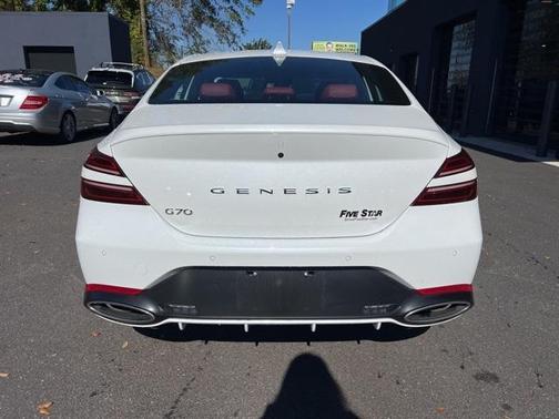 2025 Genesis G70 2.5T