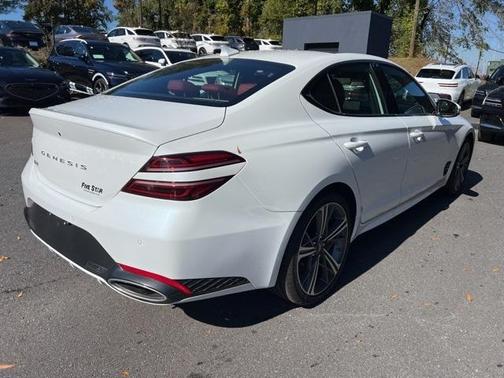2025 Genesis G70 2.5T