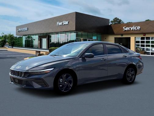 2026 Hyundai ELANTRA SEL