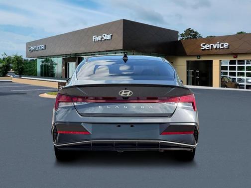 2026 Hyundai ELANTRA SEL