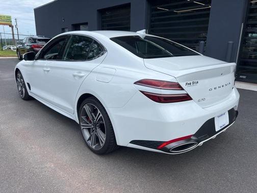 2025 Genesis G70 3.3T Sport Advanced