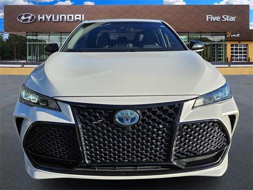 2022 Toyota Avalon Hybrid XSE Nightshade