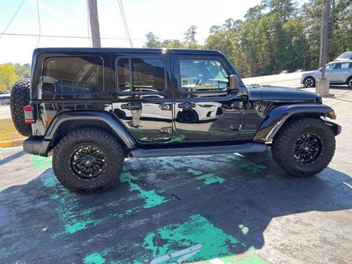 2021 Jeep Wrangler Unlimited Sahara Altitude
