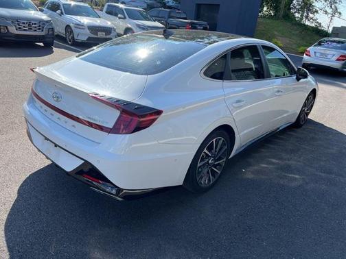 2023 Hyundai SONATA Limited