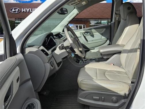 2016 Chevrolet Traverse 2LT