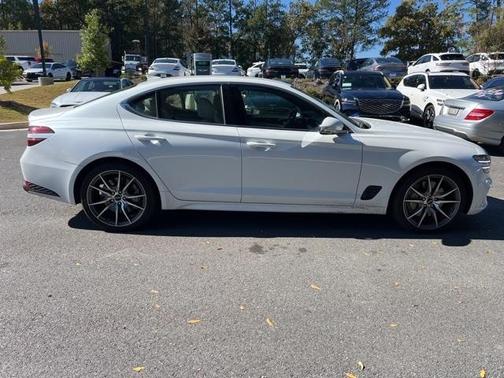 2025 Genesis G70 2.5T