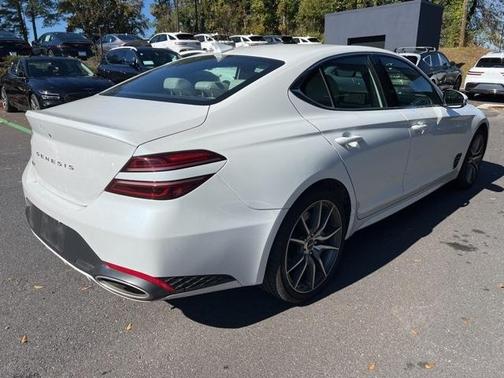 2025 Genesis G70 2.5T