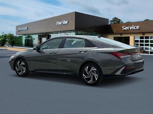 2025 Hyundai ELANTRA HEV Limited