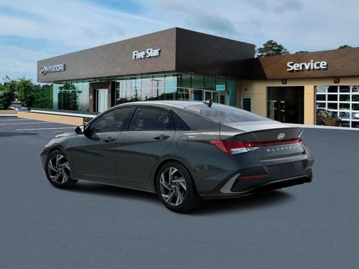 2026 Hyundai ELANTRA SEL