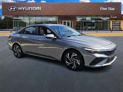 2025 Hyundai ELANTRA SEL Convenience