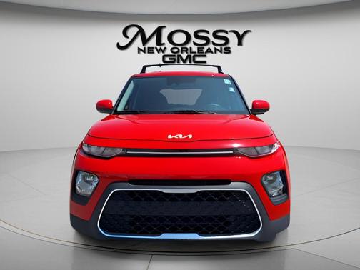 Red 2022 Kia Soul LX