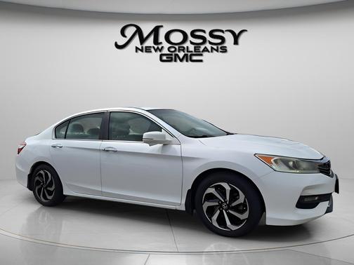 White 2017 Honda Accord EX-L