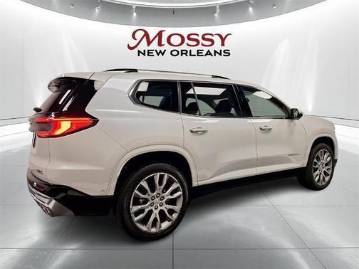 2025 GMC Acadia Denali