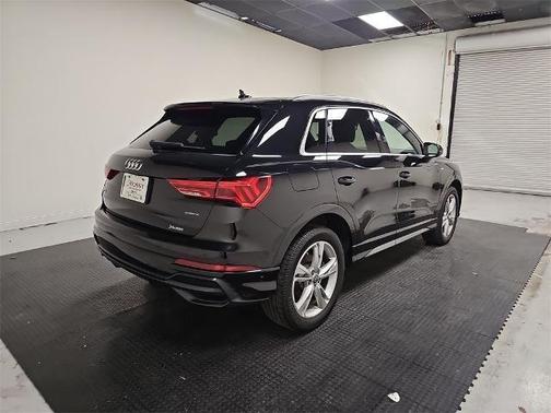 2020 Audi Q3 45 S line Premium
