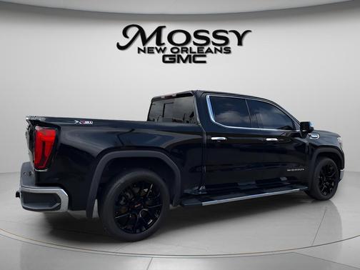 Onyx Black 2021 GMC Sierra 1500 SLT