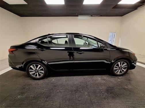 2023 Nissan Versa 1.6 SV