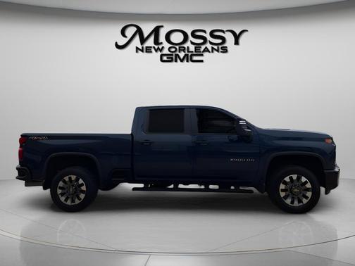 Northsky Blue Metallic 2022 Chevrolet Silverado 2500 Custom