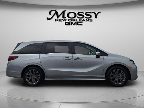 Silver 2025 Honda Odyssey Touring