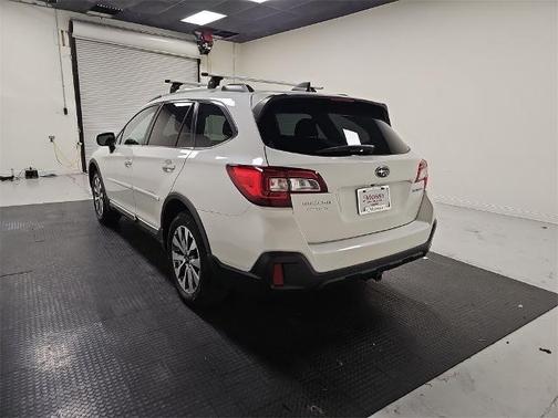 2018 Subaru Outback 2.5i Touring
