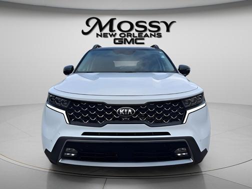 White 2021 Kia Sorento SX
