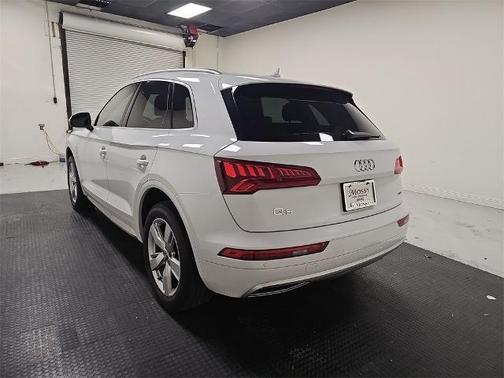 2019 Audi Q5 2.0T Premium Plus