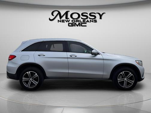 2017 Mercedes-Benz GLC 300 Base