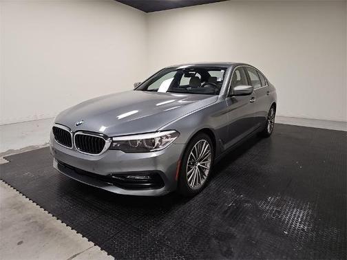 2018 BMW 530 530i