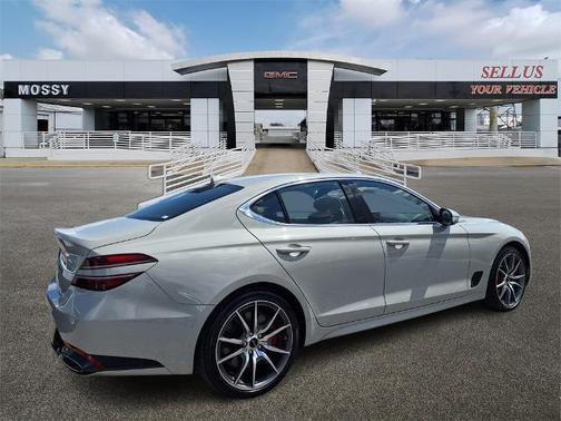 2025 Genesis G70 2.5T RWD