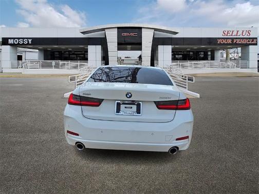 2023 BMW 330 330i