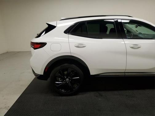 2022 Buick Envision FWD Essence