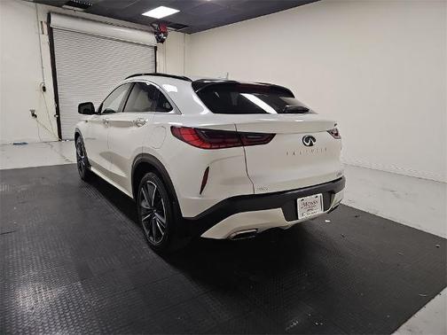 2023 INFINITI QX55 LUXE