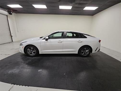 2021 Kia K5 LXS