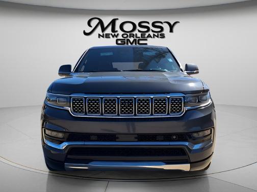 Gray 2022 Jeep Grand Wagoneer Series III 4x4