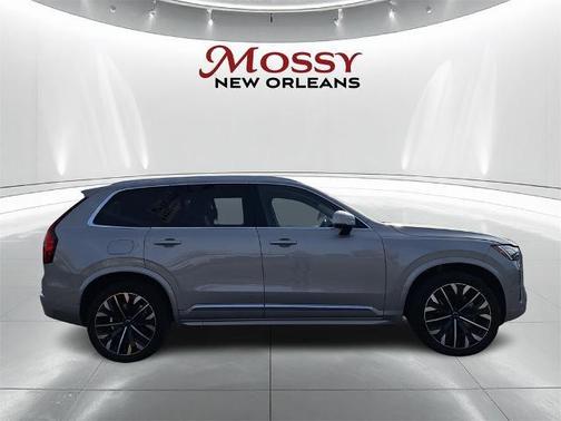 2025 Volvo XC90 B6 Plus 7-Seater