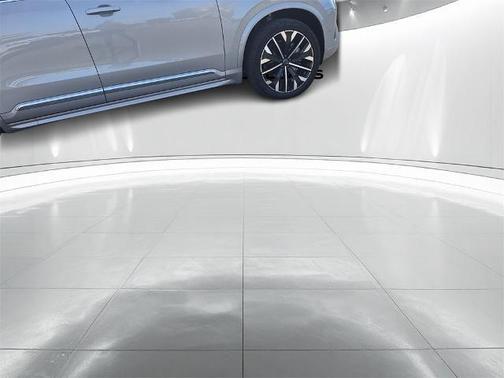 2025 Volvo XC90 B6 Plus 7-Seater