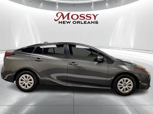 2022 Toyota Prius LE