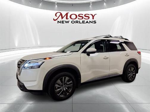 2022 Nissan Pathfinder SV 2WD