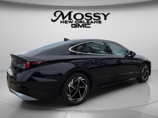 Black 2024 Hyundai SONATA SEL