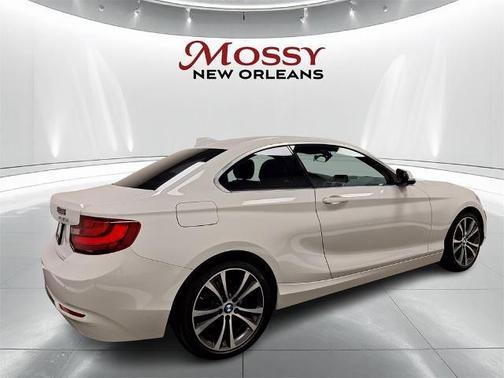 2017 BMW 230 230i