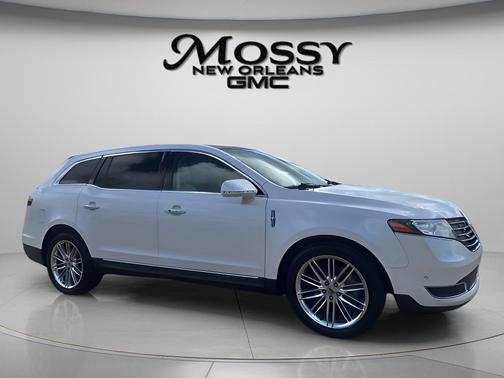 2019 Lincoln MKT Reserve