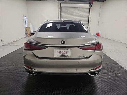 2020 Lexus ES 350 Base