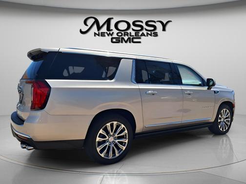 Pearl Beige Metallic 2021 GMC Yukon XL Denali