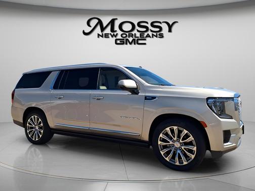 Pearl Beige Metallic 2021 GMC Yukon XL Denali