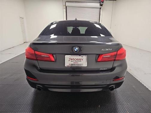 2017 BMW 530 530i