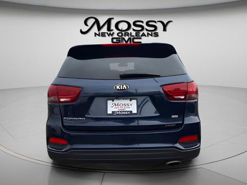 Blue 2019 Kia Sorento LX