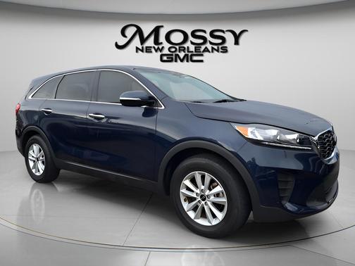 Blue 2019 Kia Sorento LX