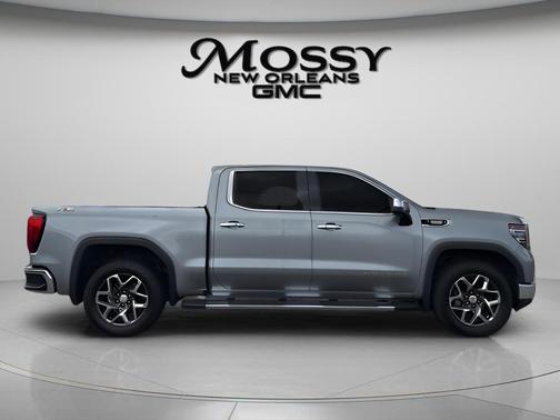 Sterling Metallic 2024 GMC Sierra 1500 SLT