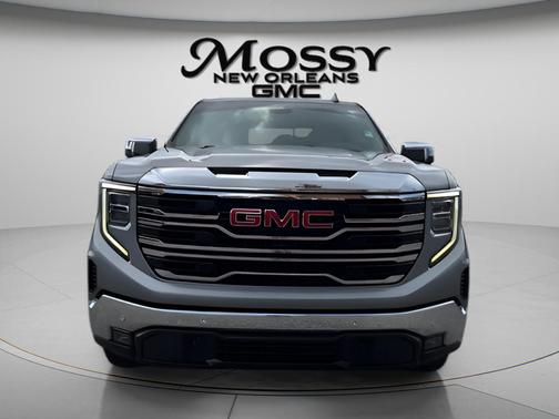Sterling Metallic 2024 GMC Sierra 1500 SLT