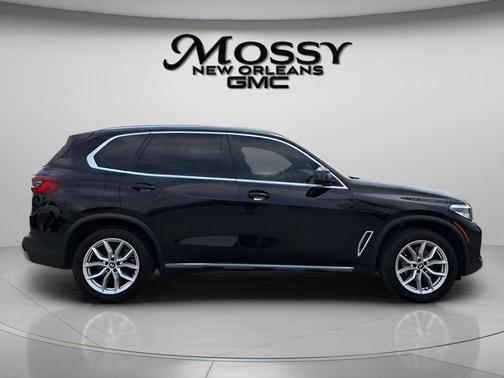 Black 2023 BMW X5 sDrive40i