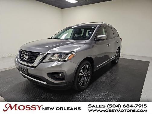 2017 Nissan Pathfinder Platinum